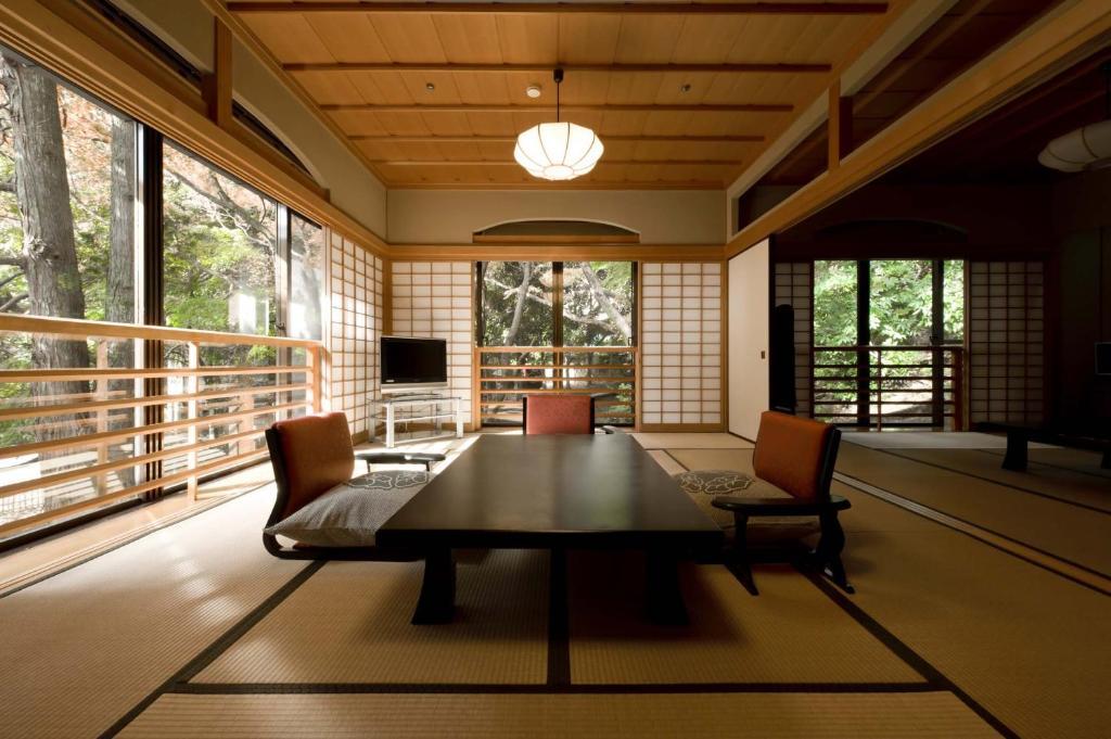 Hotel Oku Yugawara Tsubaki Zimmer foto